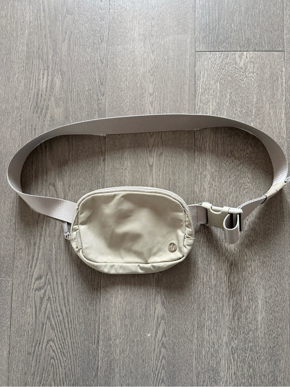 lululemon Everywhere Belt bag 1L
